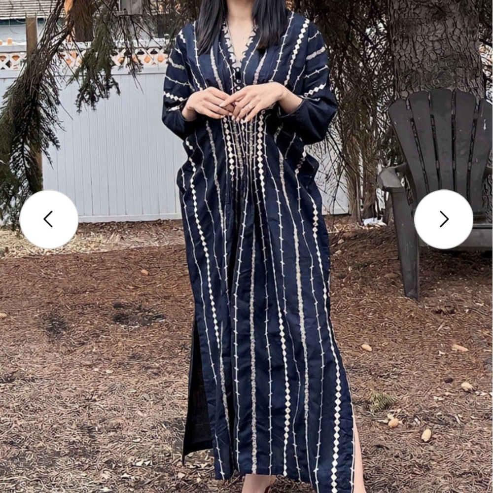 Elegant Navy and White Kaftan